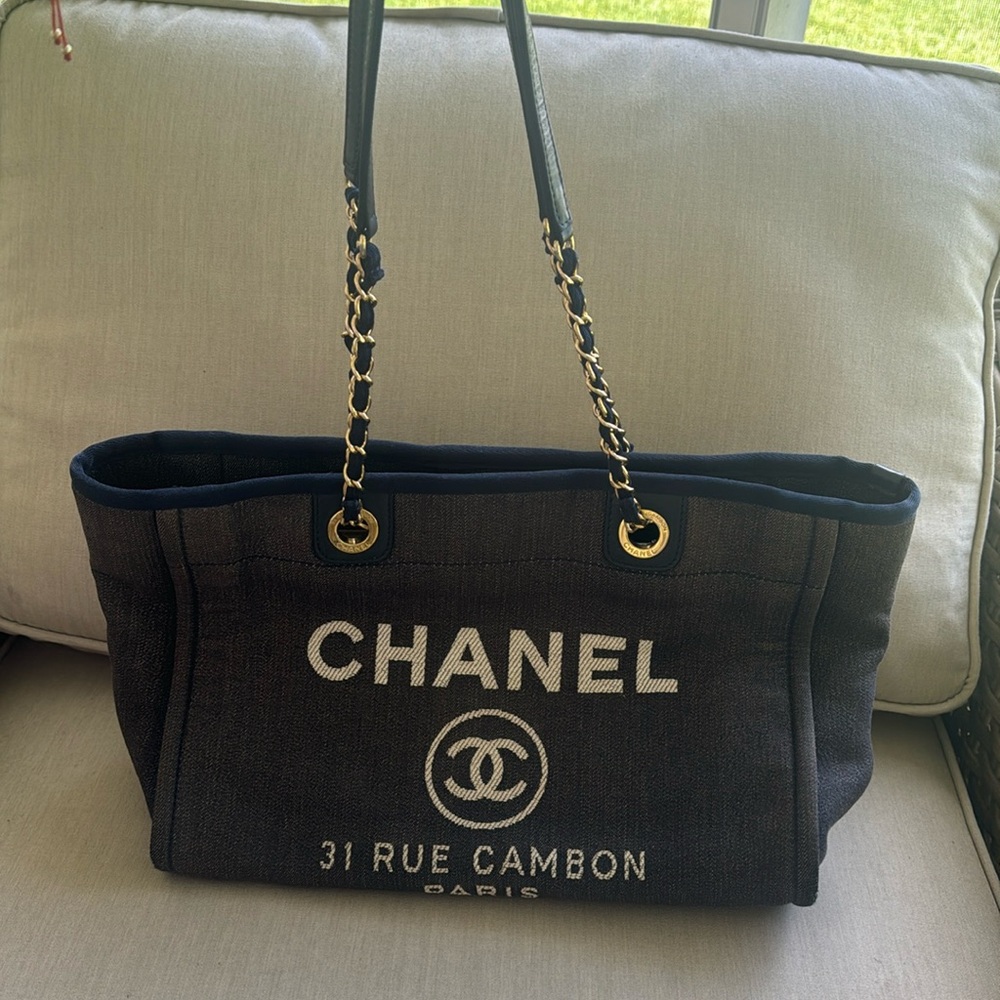 💯 Authentic Chanel Bag